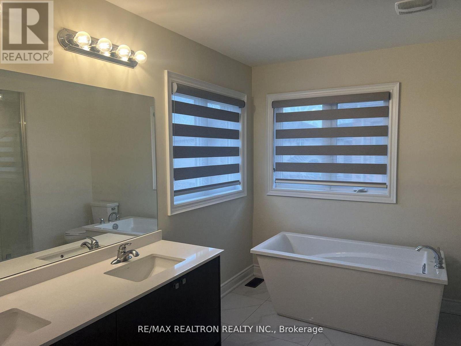 26 Mac Campbell Way, Bradford West Gwillimbury, Ontario  L3Z 4M7 - Photo 16 - N13051822