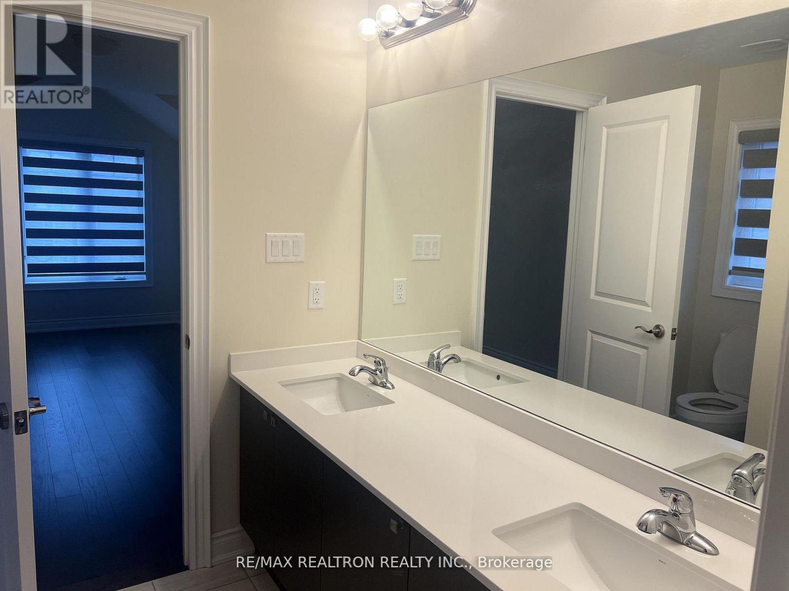 26 Mac Campbell Way, Bradford West Gwillimbury, Ontario  L3Z 4M7 - Photo 20 - N13051822