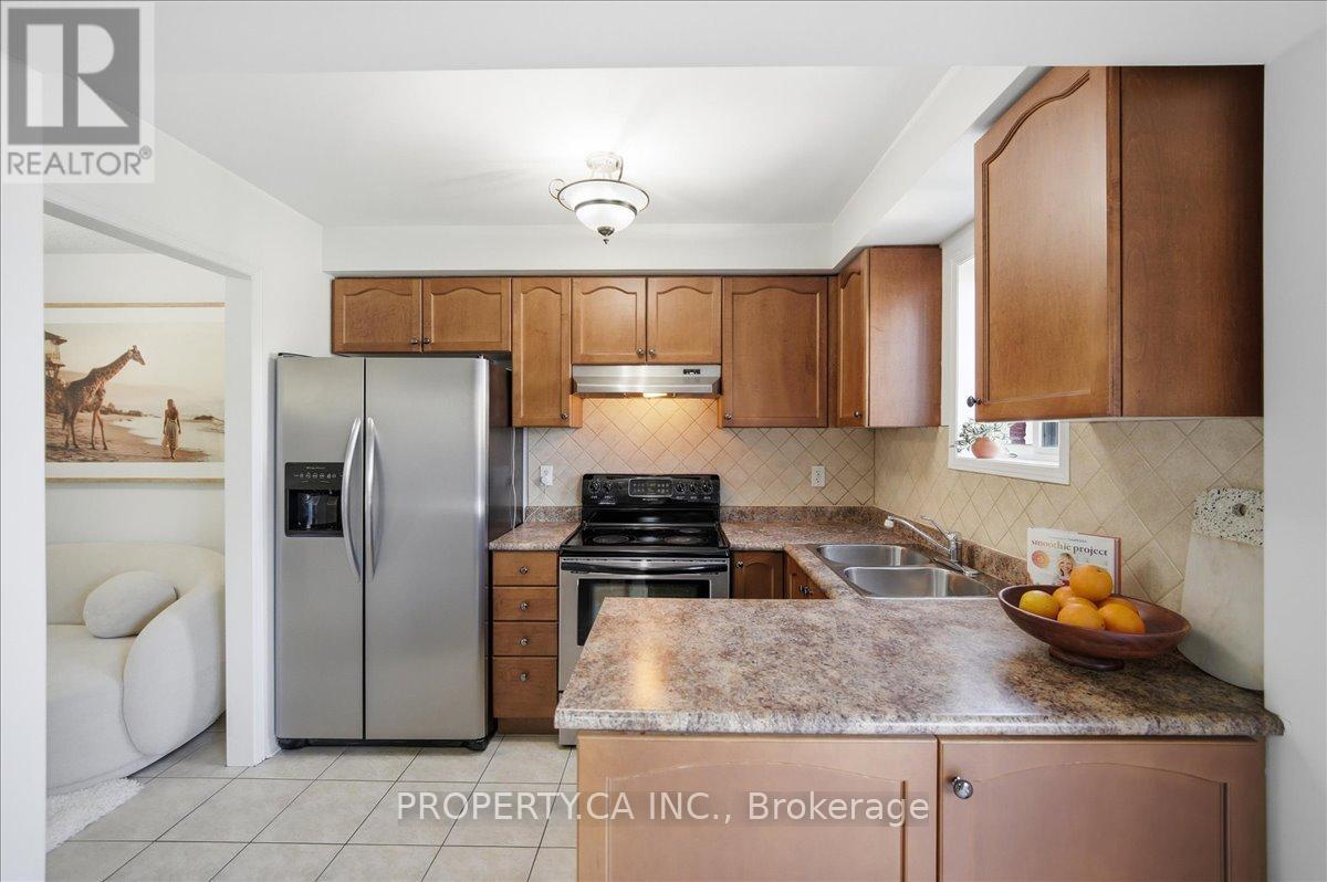 45 Lindenshire Avenue, Vaughan, Ontario  L6A 4A4 - Photo 13 - N13051844