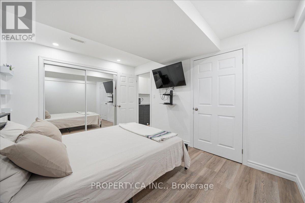 45 Lindenshire Avenue, Vaughan, Ontario  L6A 4A4 - Photo 24 - N13051844