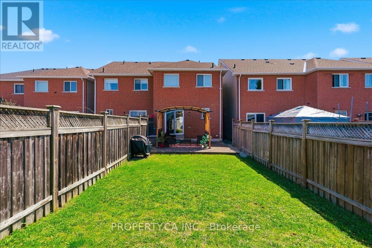 45 Lindenshire Avenue, Vaughan, Ontario  L6A 4A4 - Photo 25 - N13051844