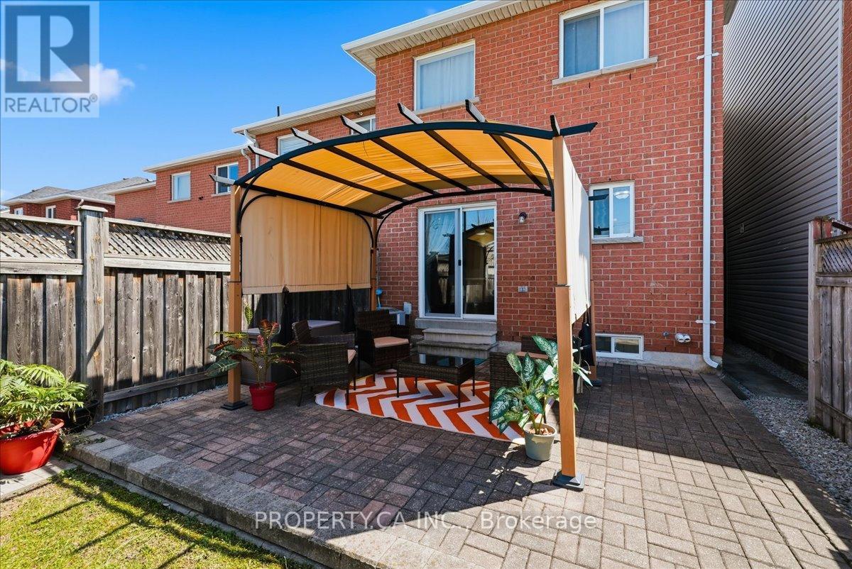 45 Lindenshire Avenue, Vaughan, Ontario  L6A 4A4 - Photo 26 - N13051844