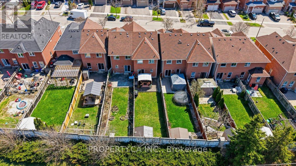 45 Lindenshire Avenue, Vaughan, Ontario  L6A 4A4 - Photo 27 - N13051844