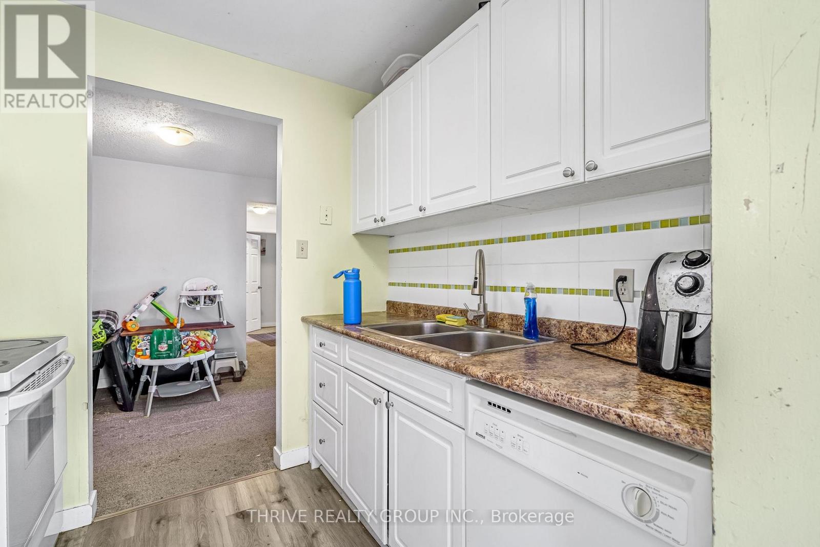 17 - 1096 Jalna Boulevard, London South, Ontario  N6E 3B8 - Photo 10 - X12922726