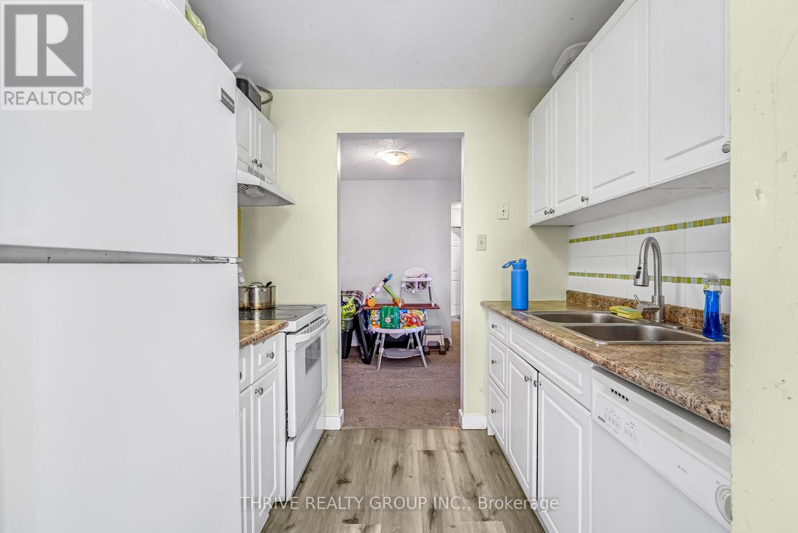 17 - 1096 Jalna Boulevard, London South, Ontario  N6E 3B8 - Photo 9 - X12922726