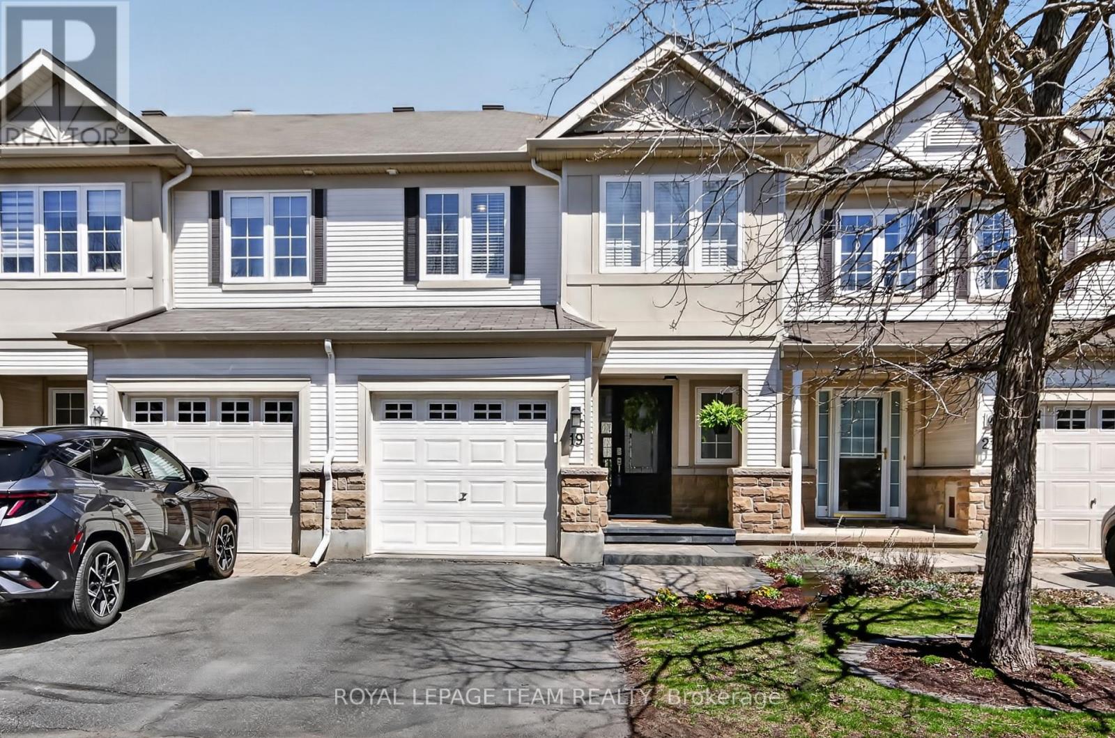 19 GOLDTHORPE PRIVATE, Ottawa, Ontario