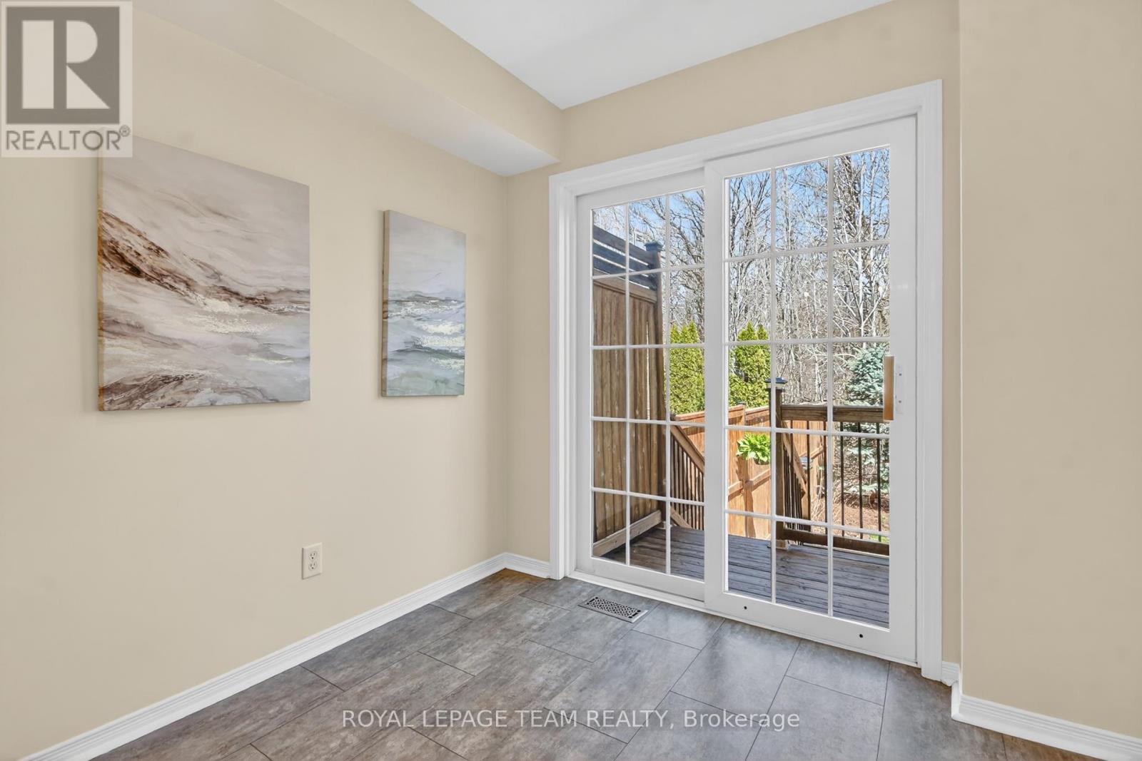 19 Goldthorpe Private, Ottawa, Ontario  K2J 5L6 - Photo 15 - X12930228