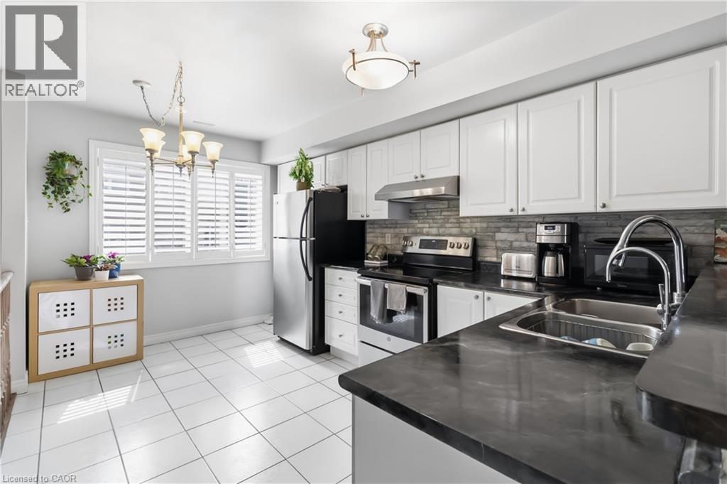 1751 Lampman Avenue Unit# 30, Burlington, Ontario  L7L 6W3 - Photo 8 - 40820515