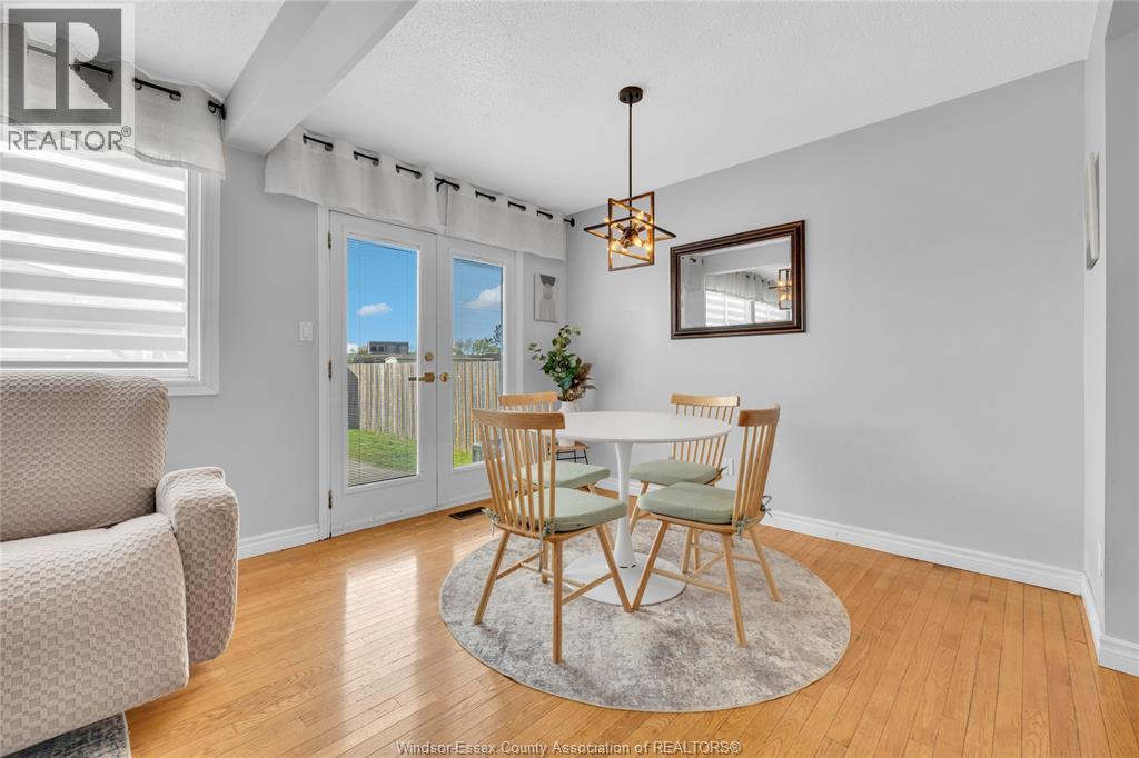 3009 Suffolk Street, Windsor, Ontario  N8R 1P1 - Photo 8 - 26009363