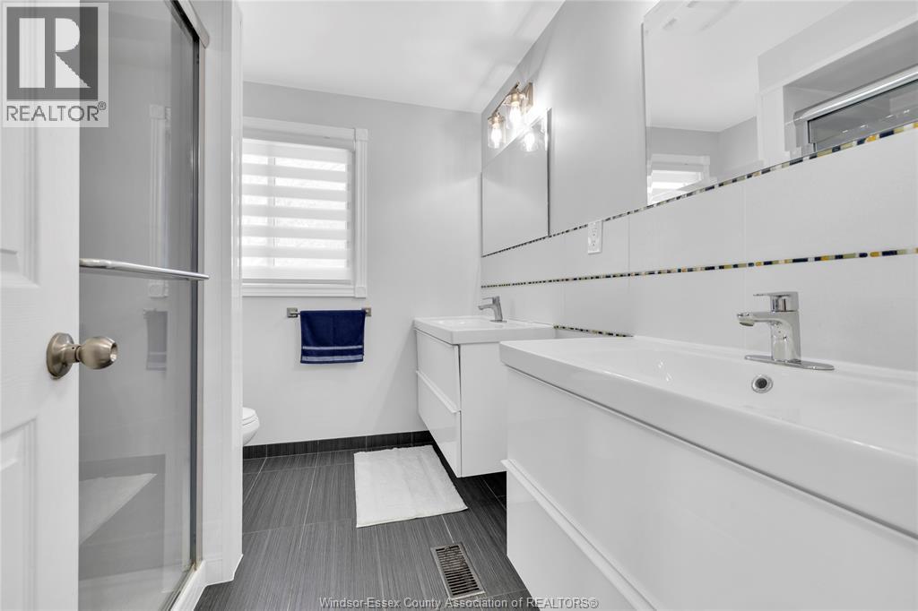 3009 Suffolk Street, Windsor, Ontario  N8R 1P1 - Photo 18 - 26009363