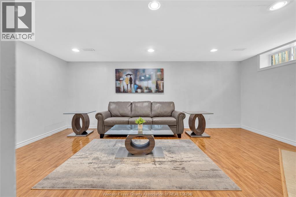 3009 Suffolk Street, Windsor, Ontario  N8R 1P1 - Photo 20 - 26009363