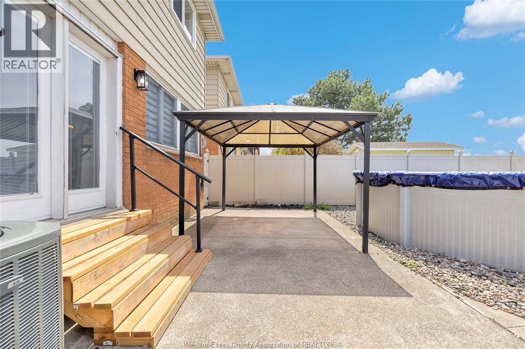 3009 Suffolk Street, Windsor, Ontario  N8R 1P1 - Photo 24 - 26009363