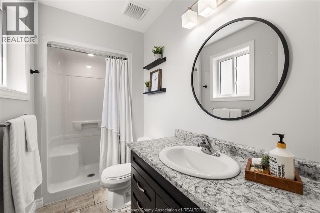 3117 Viola Crescent, Windsor, Ontario  N8N 0A1 - Photo 10 - 26009378