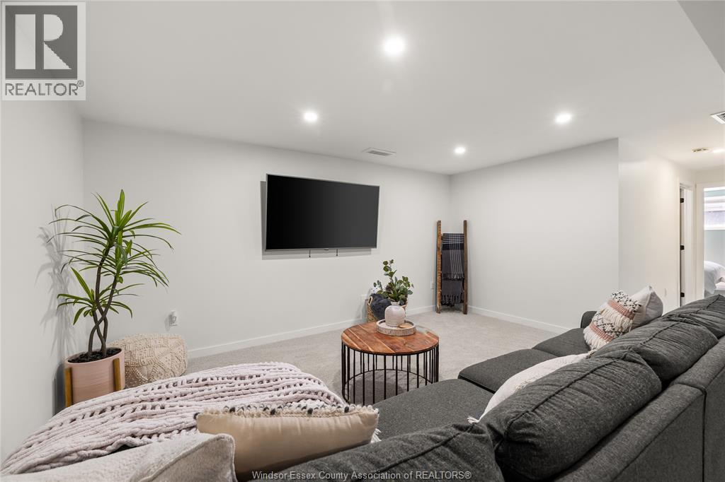 3117 Viola Crescent, Windsor, Ontario  N8N 0A1 - Photo 19 - 26009378