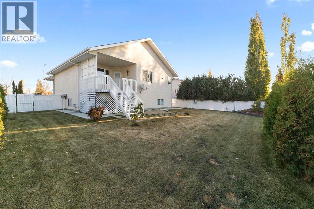 24 Elliott Drive, Camrose, Alberta  T4V 4V6 - Photo 33 - A2299918