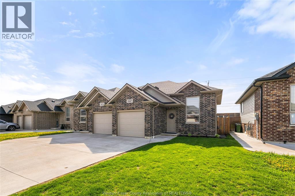 3117 Viola Crescent, Windsor, Ontario  N8N 0A1 - Photo 2 - 26009378