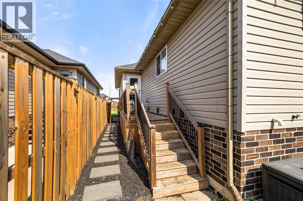 3117 Viola Crescent, Windsor, Ontario  N8N 0A1 - Photo 23 - 26009378
