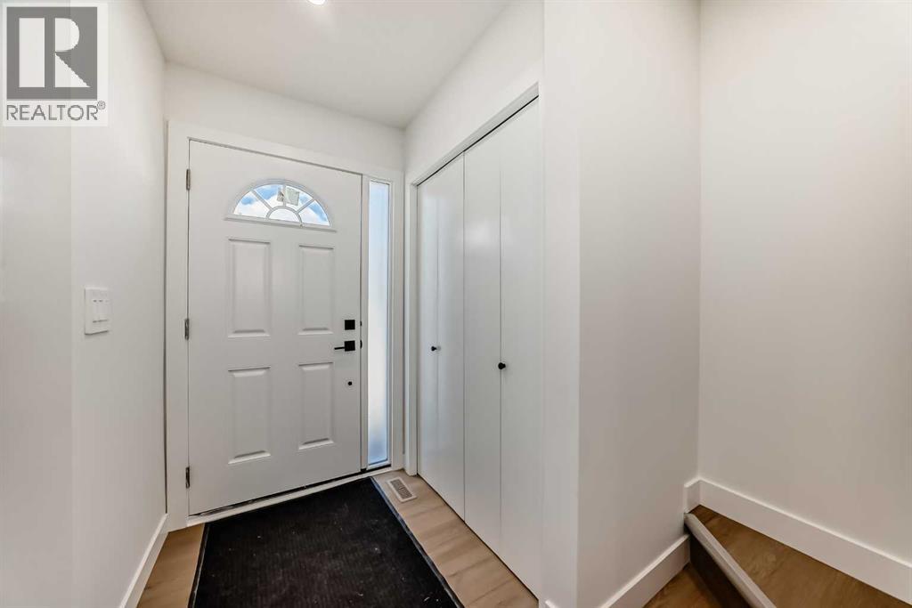 29, 2519 38 Street Ne, Calgary, Alberta  T1Y 4W8 - Photo 4 - A2300238