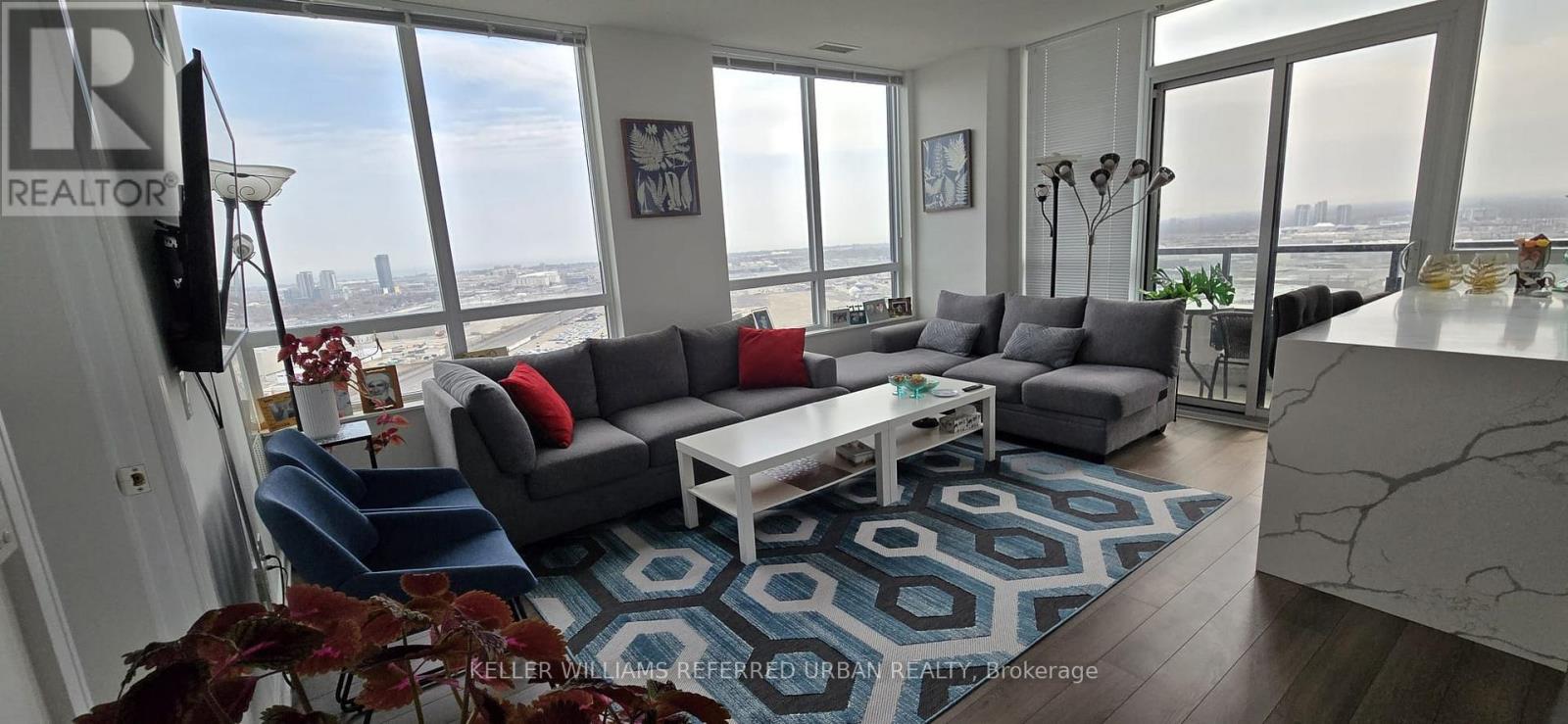 2809 - Main Room - 20 Thomas Riley Road, Toronto, Ontario  M9B 0C3 - Photo 4 - W13051894