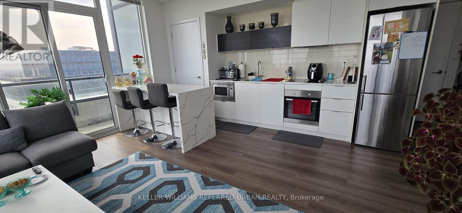 2809 - Main Room - 20 Thomas Riley Road, Toronto, Ontario  M9B 0C3 - Photo 5 - W13051894