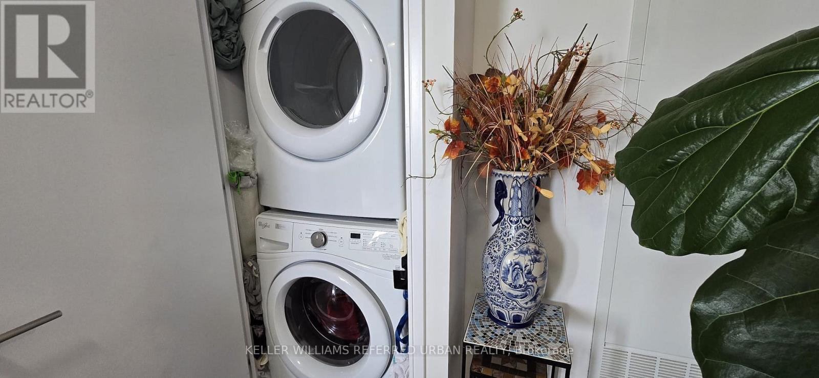 2809 - Main Room - 20 Thomas Riley Road, Toronto, Ontario  M9B 0C3 - Photo 6 - W13051894