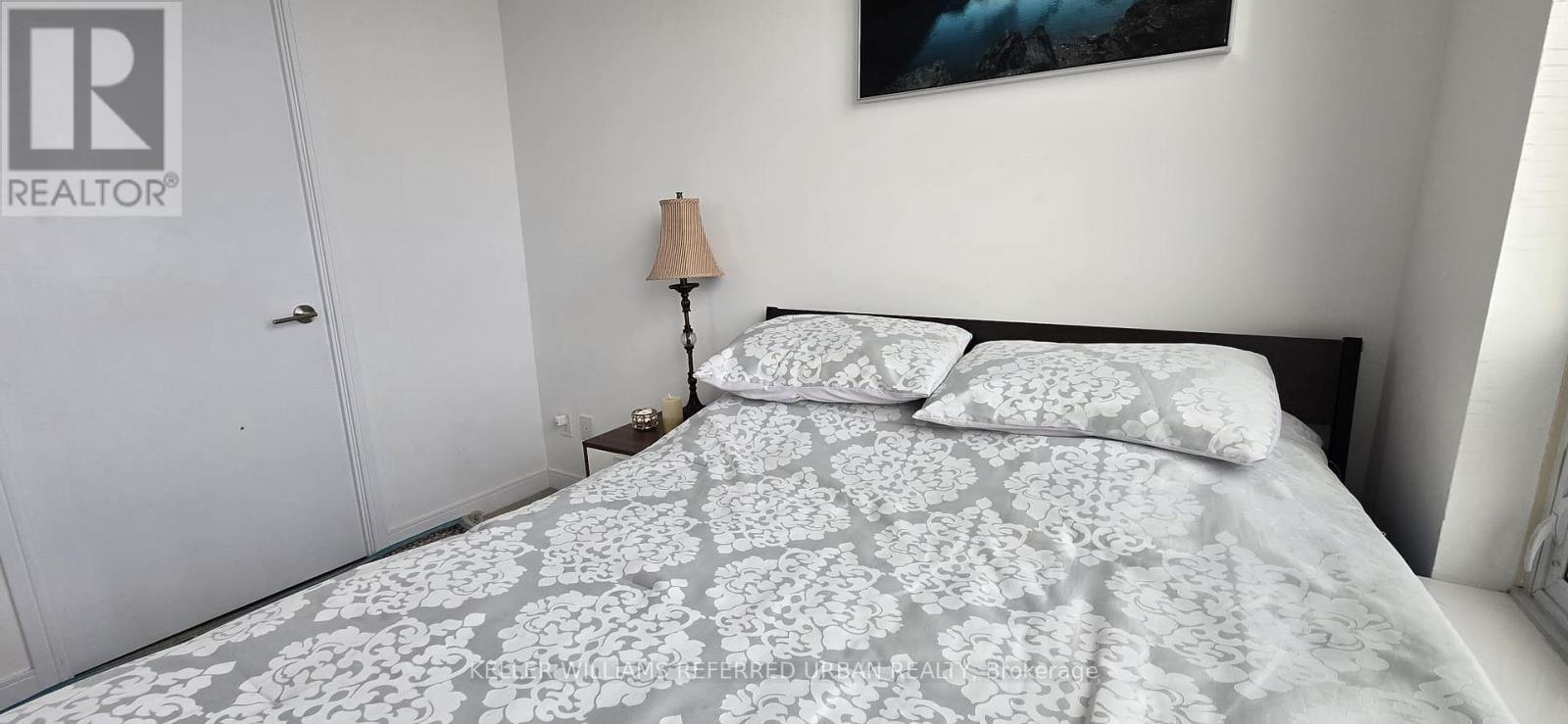 2809 - Main Room - 20 Thomas Riley Road, Toronto, Ontario  M9B 0C3 - Photo 8 - W13051894