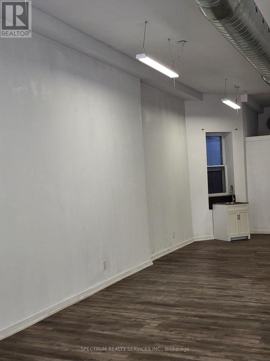 3126 Dundas Street W, Toronto, Ontario  M6P 2A1 - Photo 7 - W13051920