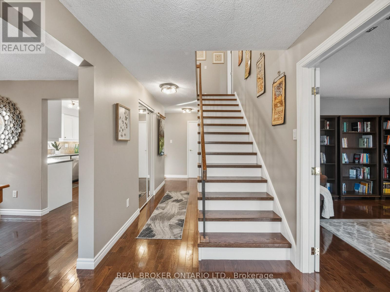 24 Mansion Street, Brampton, Ontario  L6S 3E2 - Photo 19 - W13051944