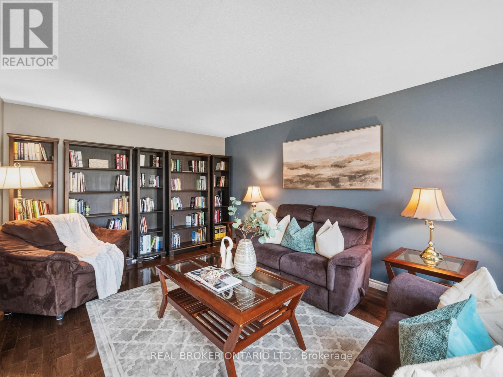 24 Mansion Street, Brampton, Ontario  L6S 3E2 - Photo 6 - W13051944