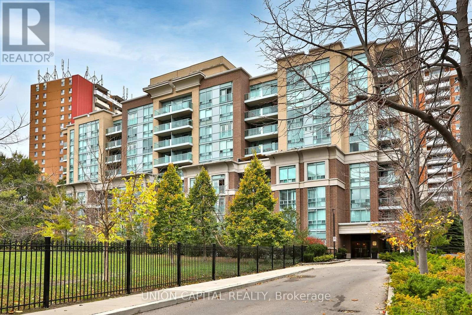 710 - 17 MICHAEL POWER PLACE, Toronto, Ontario