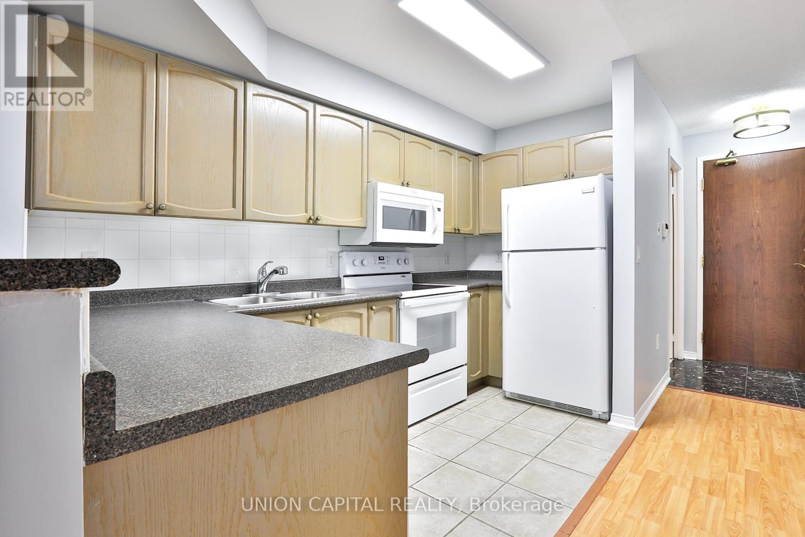 710 - 17 Michael Power Place, Toronto, Ontario  M9A 5G5 - Photo 7 - W13051960