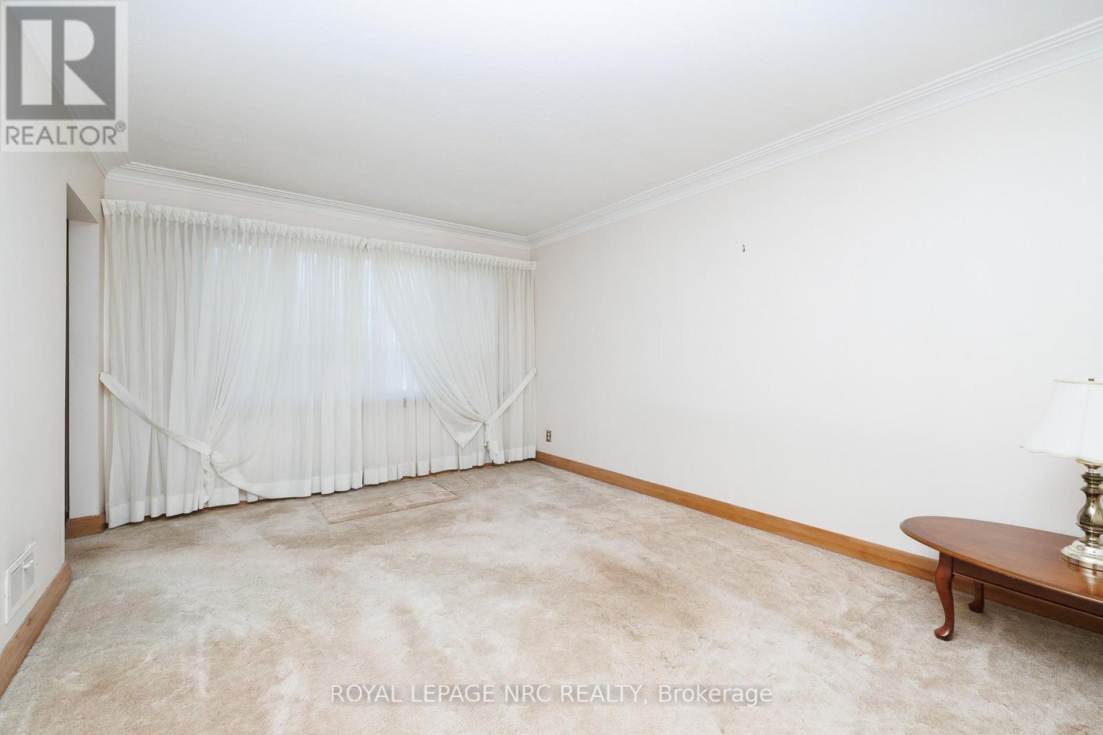 73 Queen Street S, Thorold, Ontario  L2V 3N6 - Photo 18 - X13052004