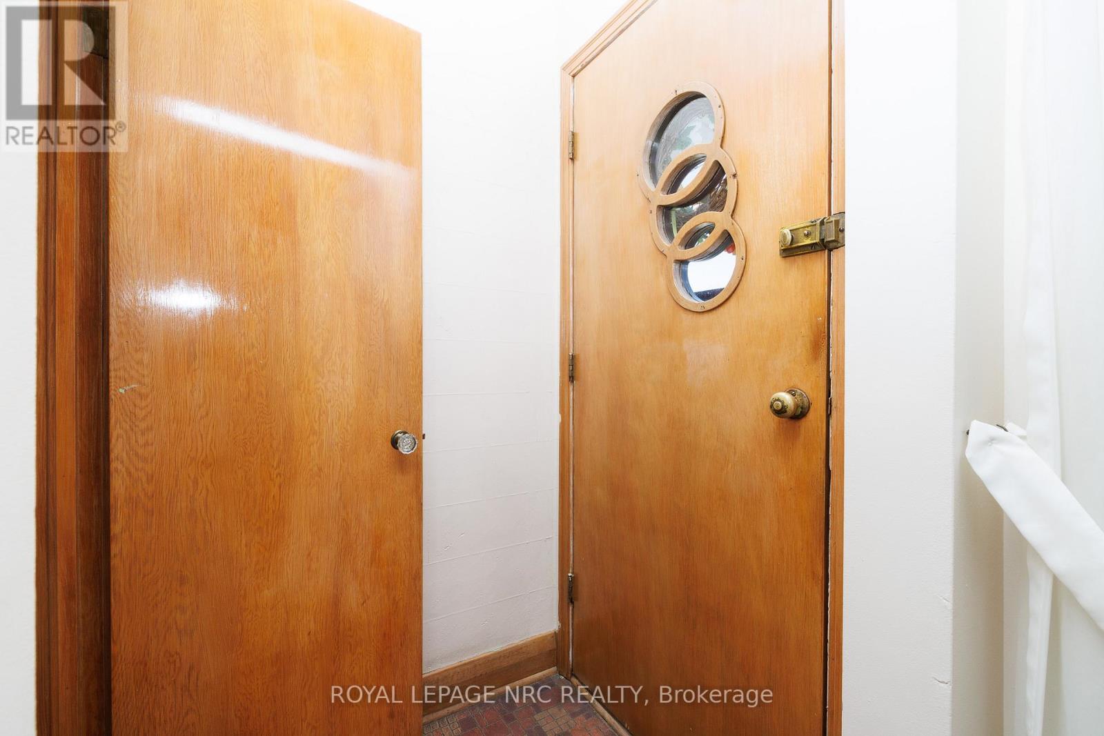 73 Queen Street S, Thorold, Ontario  L2V 3N6 - Photo 21 - X13052004