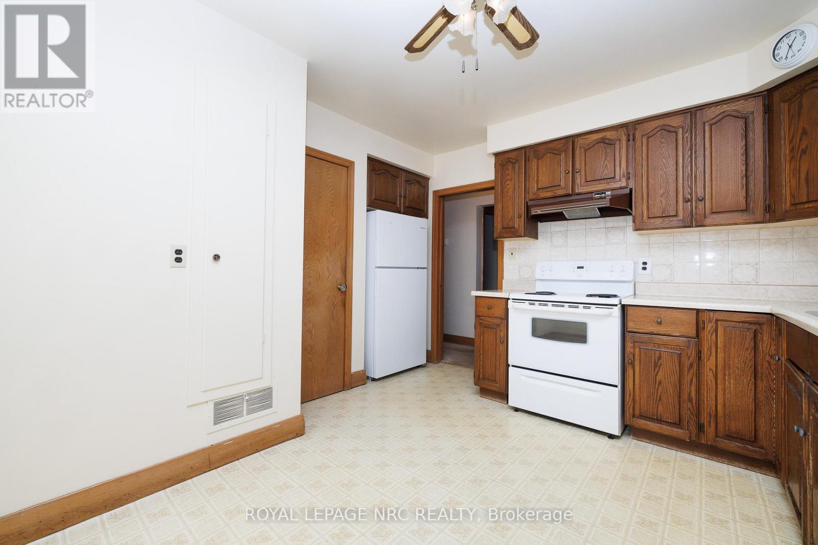 73 Queen Street S, Thorold, Ontario  L2V 3N6 - Photo 24 - X13052004