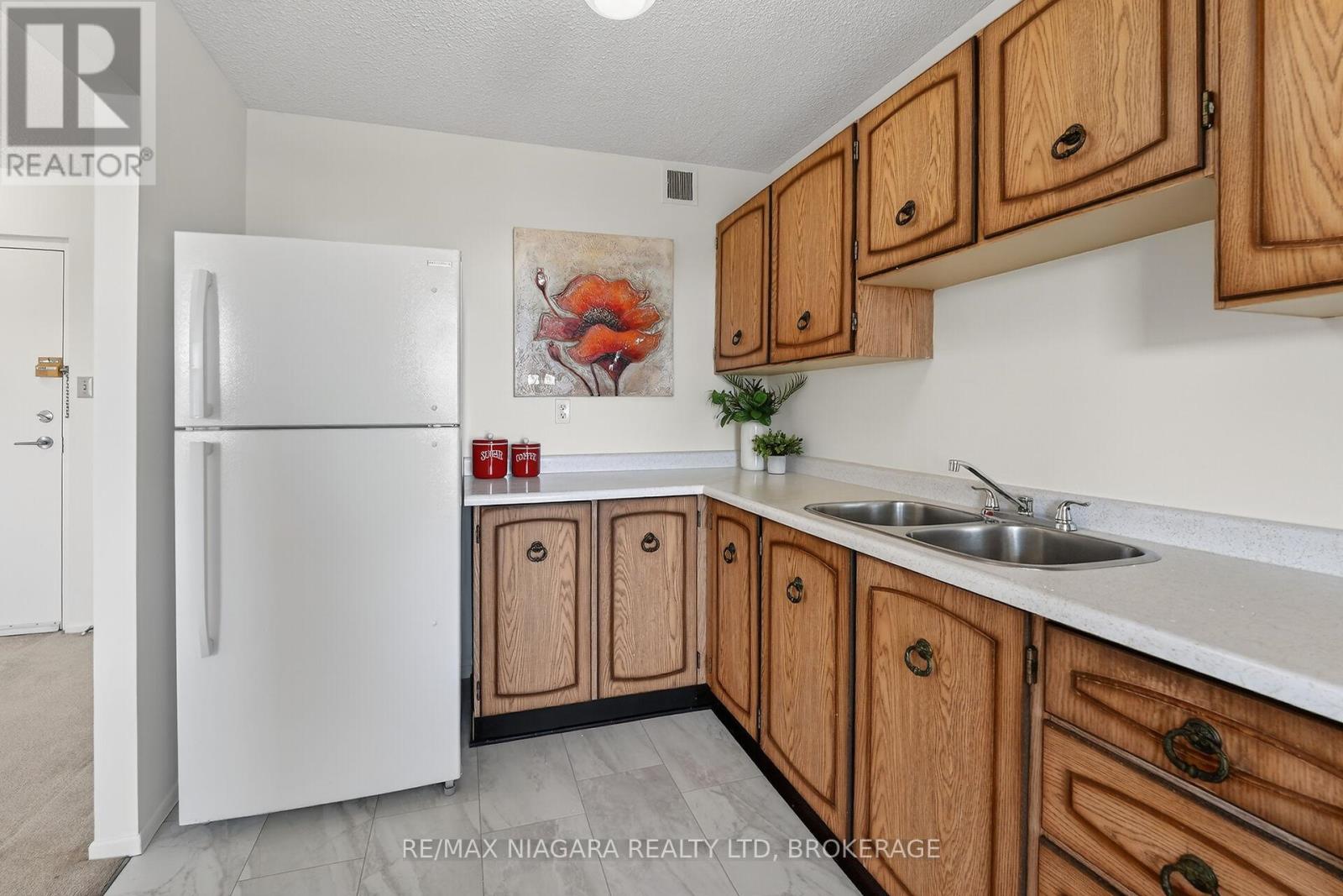 1003 - 365 Geneva Street, St. Catharines, Ontario  L2N 5S7 - Photo 16 - X13052018