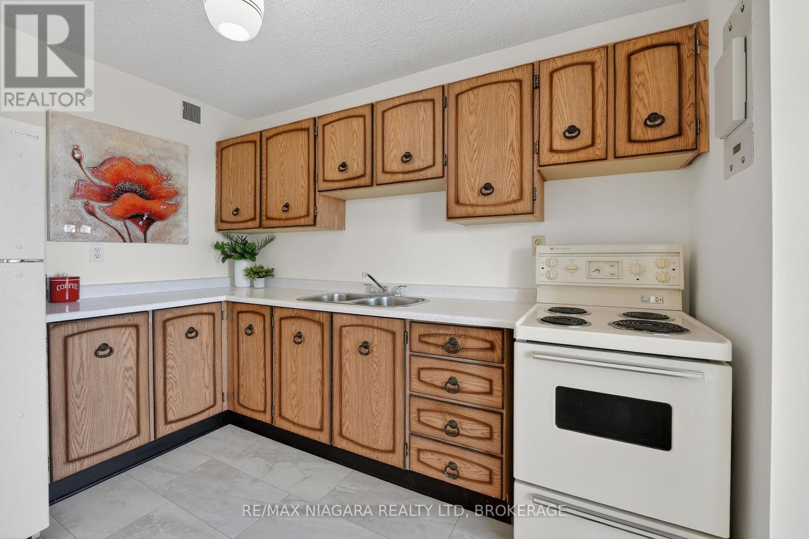 1003 - 365 Geneva Street, St. Catharines, Ontario  L2N 5S7 - Photo 17 - X13052018