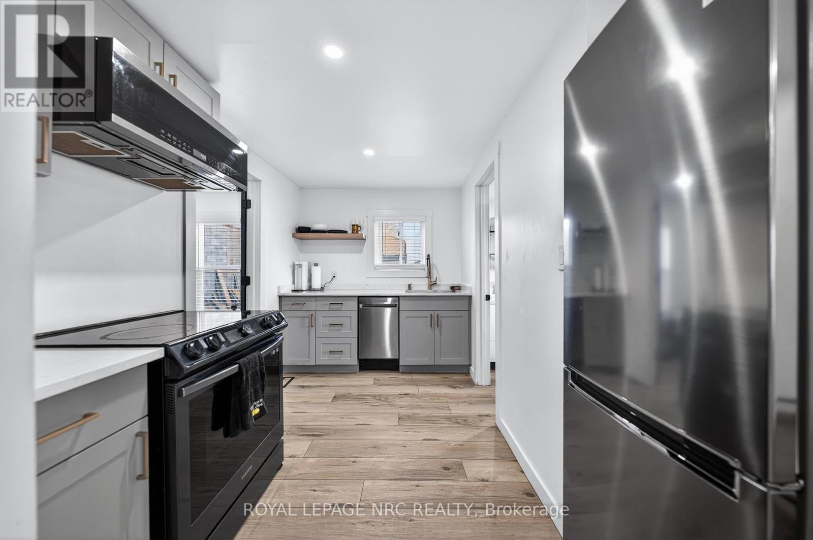 56 Decew Street, Port Colborne, Ontario  L3K 1C1 - Photo 14 - X13052136