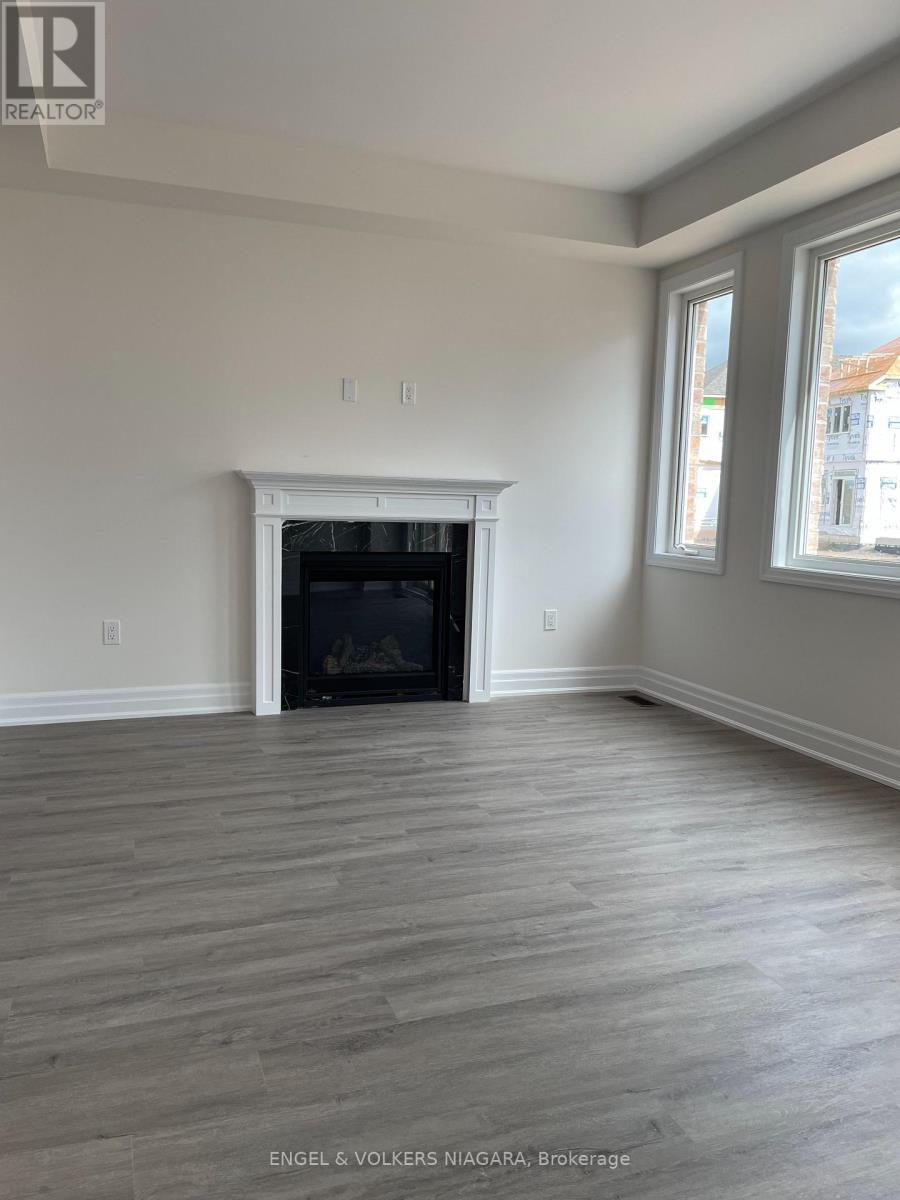 9266 Griffon Street, Niagara Falls, Ontario  L2G 3R6 - Photo 5 - X13052182