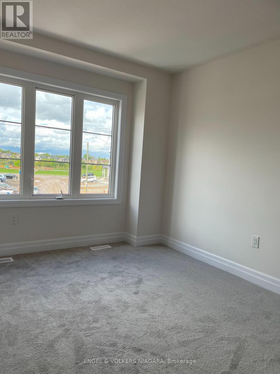 9266 Griffon Street, Niagara Falls, Ontario  L2G 3R6 - Photo 7 - X13052182