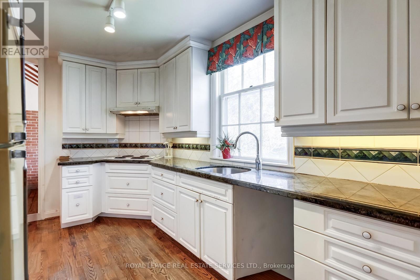 44 Highland Crescent, Toronto, Ontario  M2L 1G6 - Photo 15 - C13051624