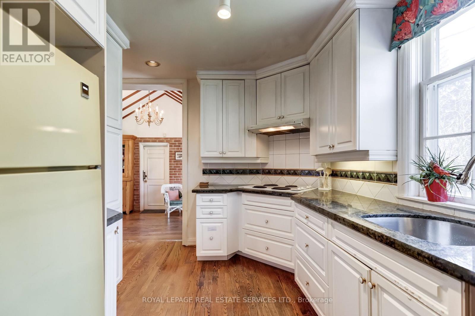 44 Highland Crescent, Toronto, Ontario  M2L 1G6 - Photo 16 - C13051624