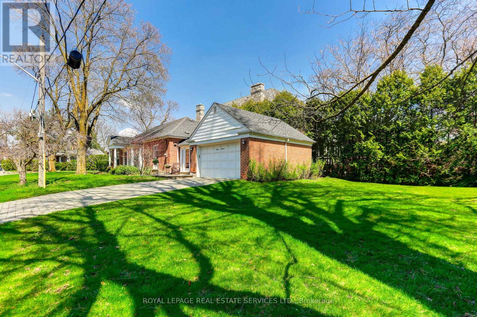 44 Highland Crescent, Toronto, Ontario  M2L 1G6 - Photo 4 - C13051624