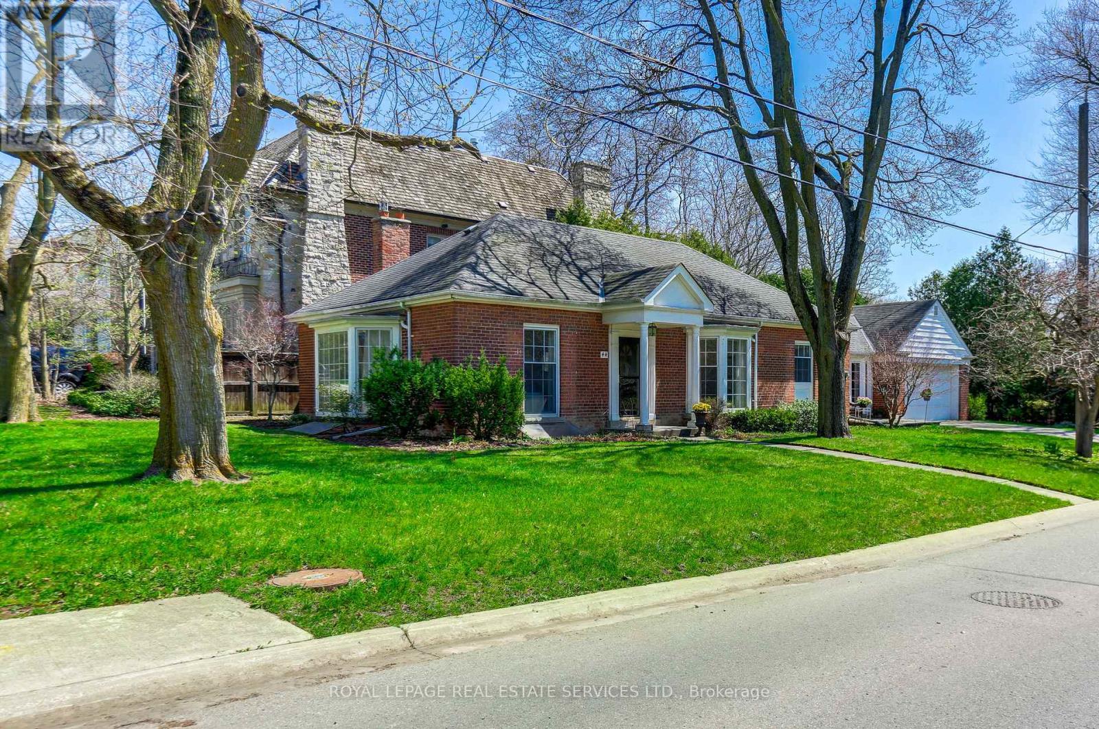 44 Highland Crescent, Toronto, Ontario  M2L 1G6 - Photo 3 - C13051624