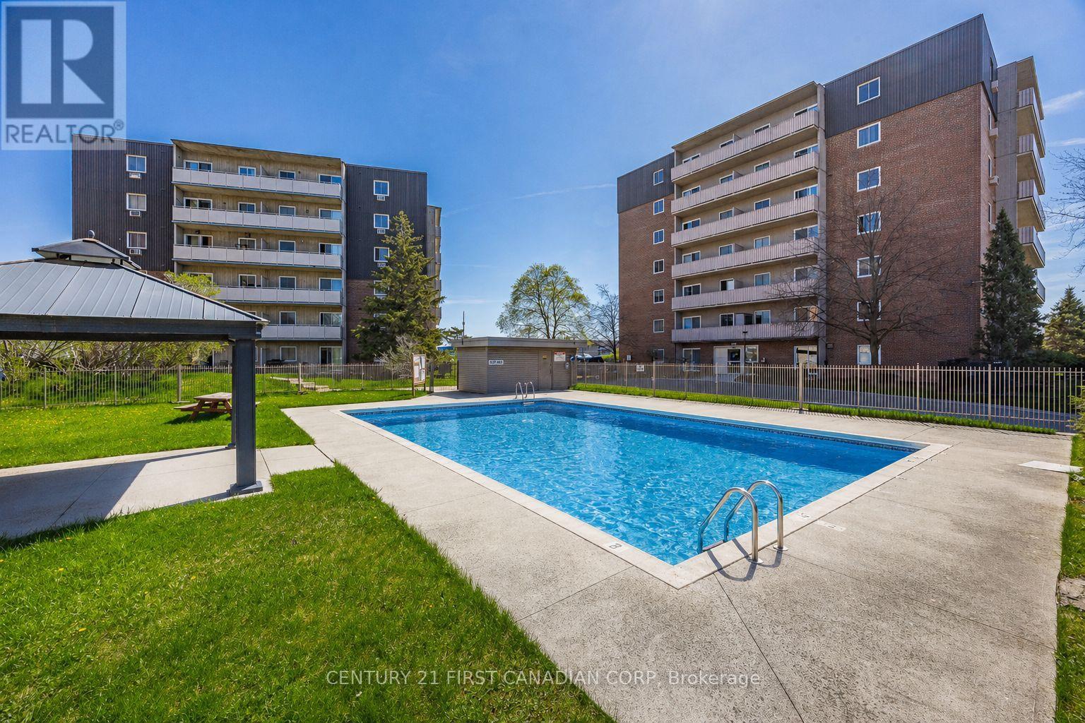 504 - 1104 Jalna Boulevard, London South, Ontario  N6E 2S6 - Photo 1 - X13051396