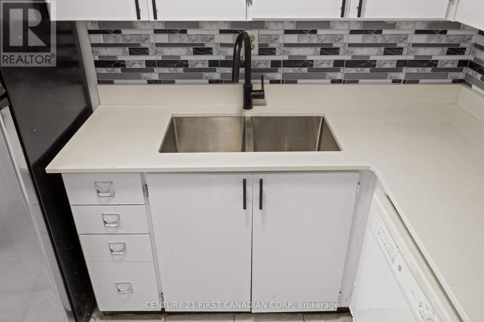 504 - 1104 Jalna Boulevard, London South, Ontario  N6E 2S6 - Photo 11 - X13051396