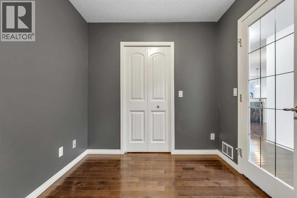 1202, 175 Panatella Hill NW, Calgary, Alberta  T3K 0V9 - Photo 4 - A2279506