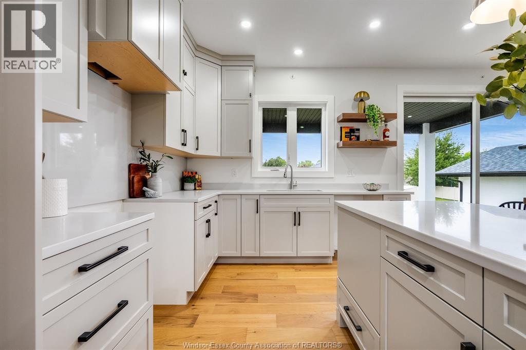 8336 Annie, Mcgregor, Ontario  N0R 1J0 - Photo 14 - 26009368