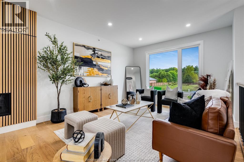 8336 Annie, Mcgregor, Ontario  N0R 1J0 - Photo 2 - 26009368