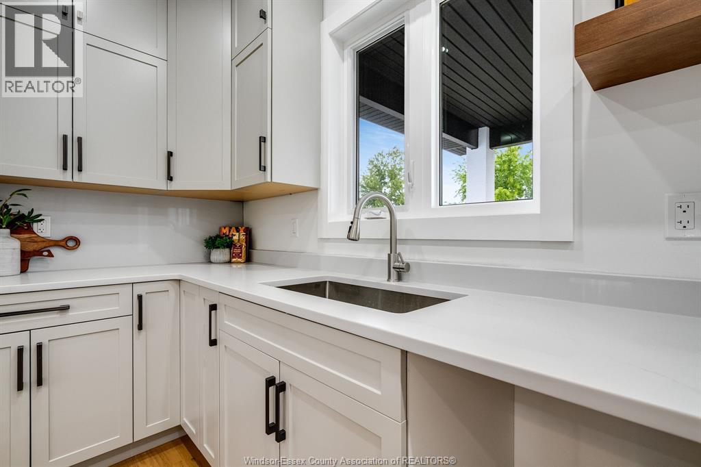 8336 Annie, Mcgregor, Ontario  N0R 1J0 - Photo 16 - 26009368