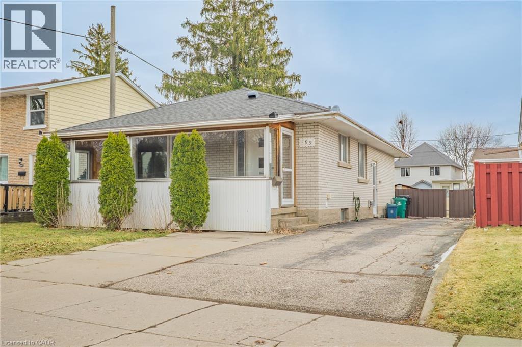 195 SEKURA Street, Cambridge, Ontario